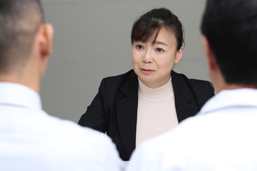 これからの職場で必須になる感情労働ヘルス対策