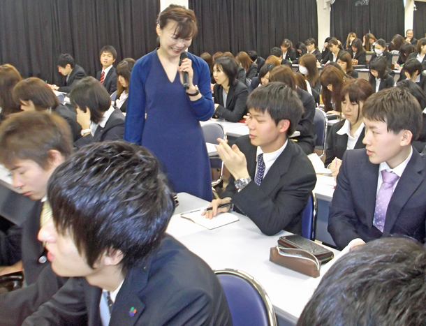 職場の生産性アップにはストレスに負けない組織づくりが重要です