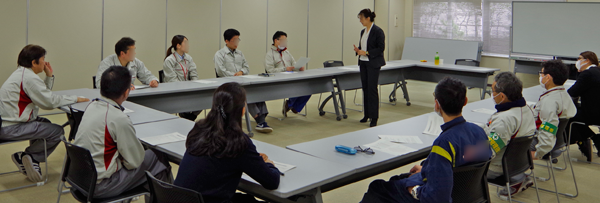 なごやかな職場は会話がはずむ