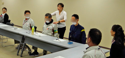 実技を取り入れ解りやすく学ぶ健康経営セミナー