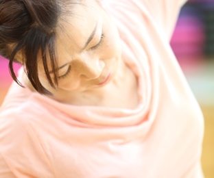 徹夜明けは不眠なのに妙に気分が高揚していたら脳内麻薬のせい。体が疲れて、頭が働かないのに脳内麻薬エンドルフィが心身の痛みをマスキング。