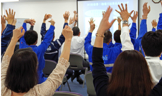 働く方のために『職場で出来る!肩こり腰痛』セミナーが大変好評です